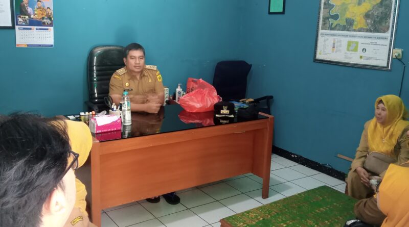 Silaturahmi Kepala Sekolah dan Guru ke Lurah Pondok Rajeg Usai Idul Fitri