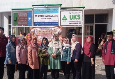 Penutupan MPLS di SD Negeri Sanggar Jaya Cibinong Berlangsung Meriah dan Penuh Makna Penutupan MPLS di SD Negeri Sanggar Jaya Cibinong Berlangsung Meriah dan Penuh Makna